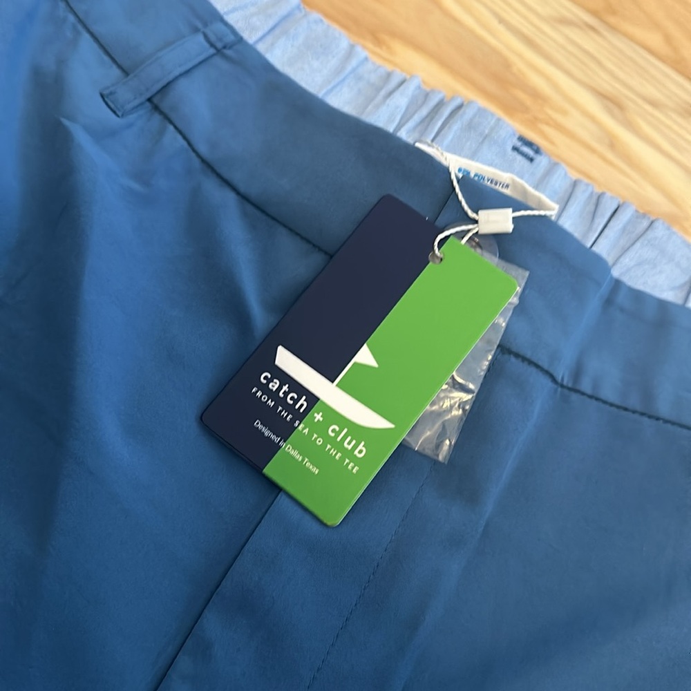 Catch + Club Golf Shorts Large - Picture 3 of 3